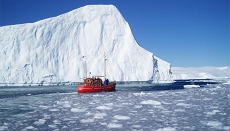The South alone is not affected. Climate change also impacts upon the North, and especially the Arctic region. Women's and men's lives are affected differently. The South alone is not affected. Climate change also impacts upon the North, and especially the Arctic region. Women's and men's lives are affected differently.